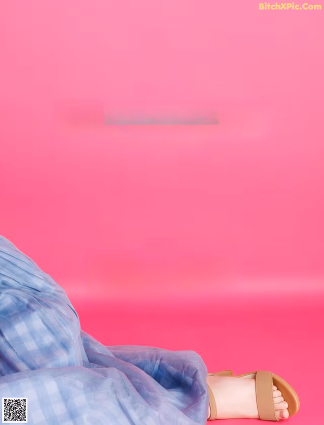 A poster for a cover girl with a woman's feet in sandals.